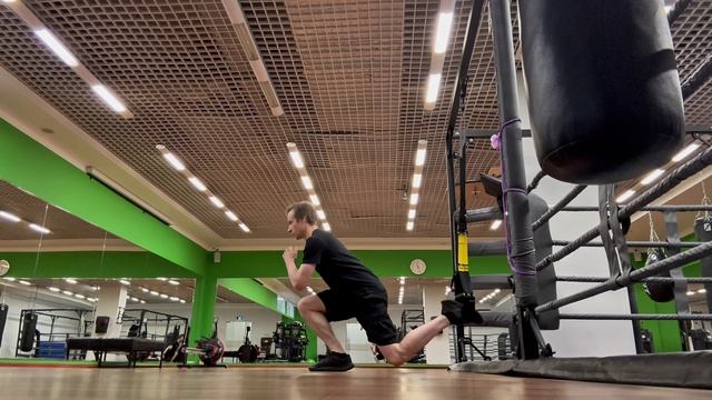 TRX Болгарский выпад (TRX Bottom Up Lunge // TRX Lunge With Hop)