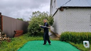 Упражнения с двухсекционным цепом в деревне