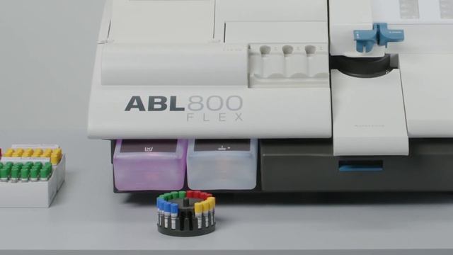 7  ABL800 FLEX Заполнения карусели модуля автоматического контроля качества (AutoCheck)