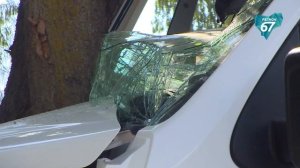 В Смоленске маршрутка врезалась в дерево один пассажир погиб - Регион 67