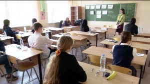 В Башкортостане одиннадцатиклассники начали сдавать ЕГЭ по биологии, географии и иностранным языкам