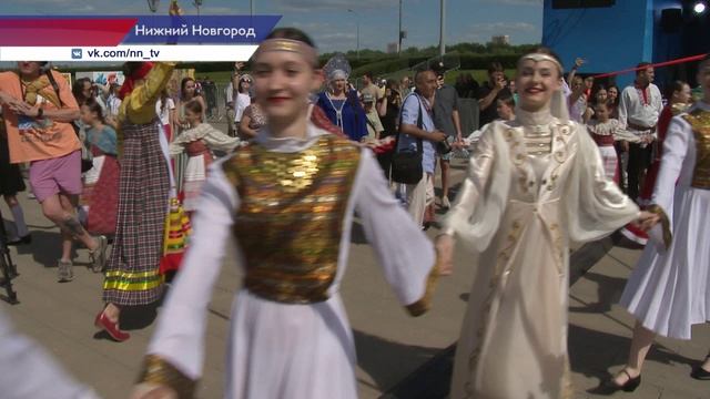 Тысячи человек посетили Нижегородскую ярмарку в День России