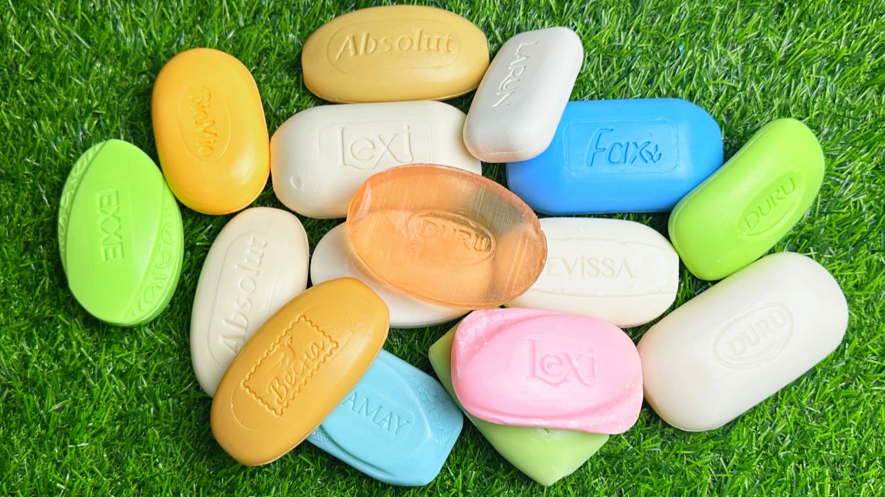 Удовольствие на несколько минут: 3 радужные ванночки с конфетами M&M's и волшебной слизью смотреть онлайн