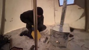 Выживание в одиночку в смертельной метели при температуре 29°C.