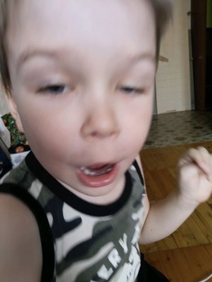 н