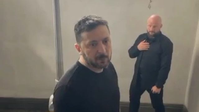 Зеленский пообещал ответ России на сегодняшнюю атаку.

🤬 – Зелёная гнида, ответиш за всё!