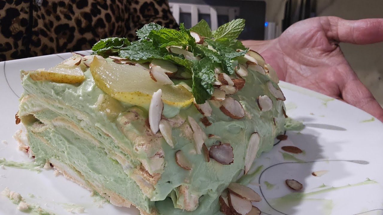 Лора Дальнобой - Меренговый рулет  и  рулет из финского блина