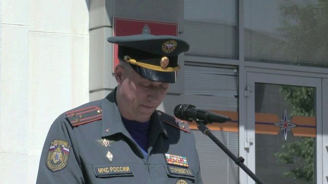 В канун Дня России студентов курского колледжа посвятили в пожарные