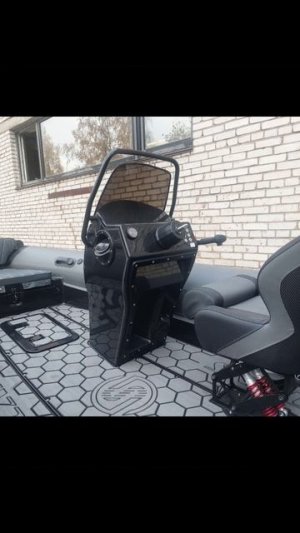 Skaylark 500