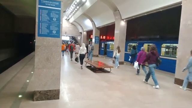 Нижегородское метро. "Номерные" 2-2-2 на "Горьковской" смотреть онлайн
