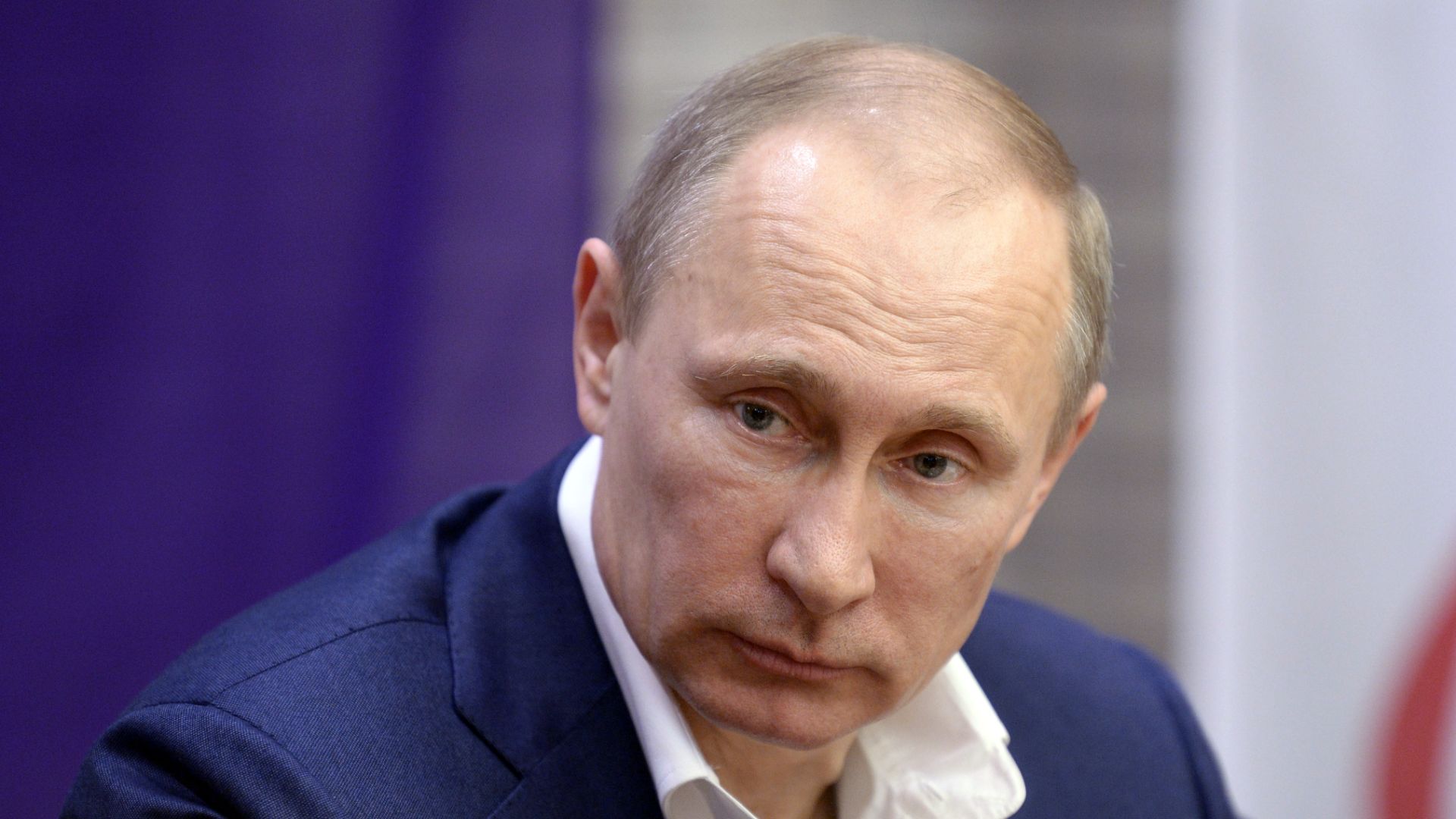 Путин шутит.
