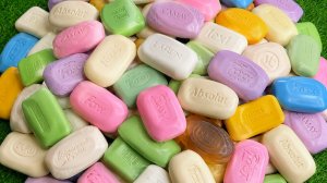 Удовольствие на несколько минут: 3 радужные ванночки с конфетами M&M's и волшебной слизью