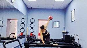 REFORMER PILATES FOR STRENGTH & MOBILITY | FEELING FLEXIBLE & LENGTHENED  Пилатес  Реформер