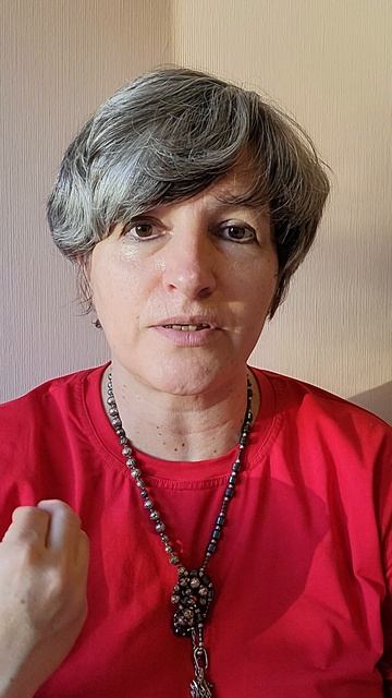 Осуждая других, разрушаешь себя
