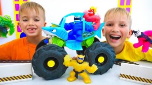 Влад и Ники играют с игрушками Heroes of Goo Jit Zu Toys