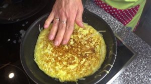 Продукты уже есть в вашем холодильнике: капустная пицца на сковороде без муки