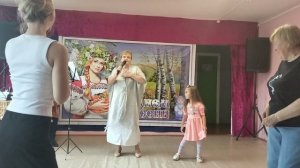 «На теплоходе музыка играет...»🎉Концерт в деревне.Продолжение.