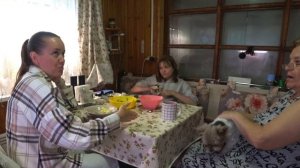 Рассказы о поездке в Испанию. Пробую презенты.