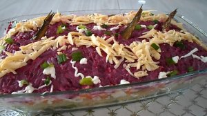 Салат слоёный со шпротами и свёклой