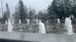Театральная площадь.Фонтаны.Театр оперы и балета имени Дмитрия Хворостовского .Красноярск