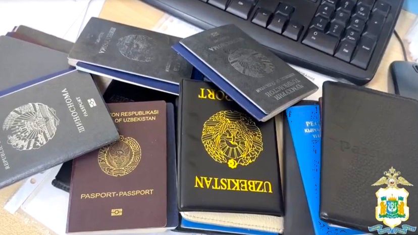 В Нижневартовске выявили более 200 нарушений миграционного законодательства