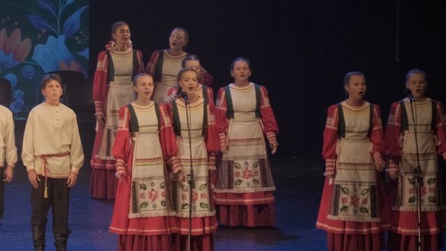 Из-за синих гор - Фолк-шоу группа «Озорное Колесо»