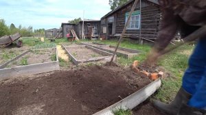 ЖИЗНЬ ПРОСТОГО ПАРНЯ В ДЕРЕВНЕ.