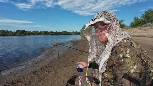 Река Ахтуба 2026. В этот раз рыбалка получилась. смотреть онлайн