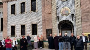 Прихожан не пустили на службу в храм в Кременчуге