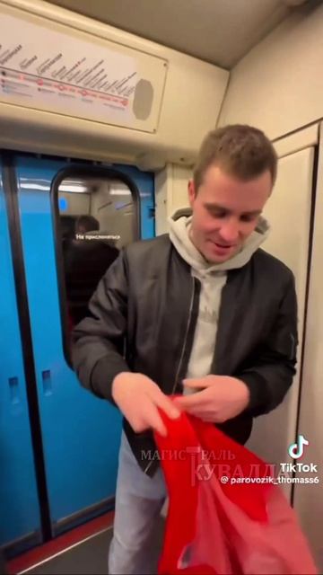 Блогер и машинист Сизов заявил о намерении уйти на СВО смотреть онлайн