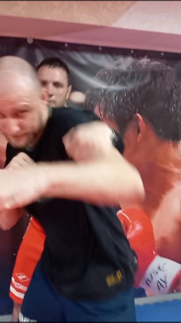 🥊Бокс в Ялте 🕖19:00 ✅ Понедельник ✅ Среда ✅ Пятница ☎️ +79783343200 по всем вопросам.