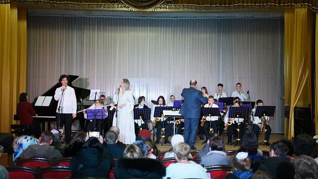 Отчетный концерт духового отделения и детского эстрадного оркестра «Бриз-Бэнд» (21 января 2025) 12 смотреть онлайн