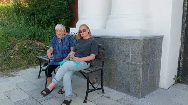 С Олесей Андреевной побывали в монастыре смотреть онлайн