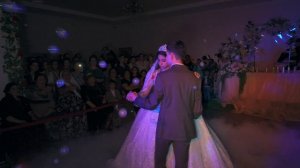 Дымные мыльные пузыри на цыгаснкой свадьье