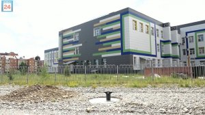 Новую линию освещения монтируют в районе 31 абаканской школы: в будущем здесь появится и парковка