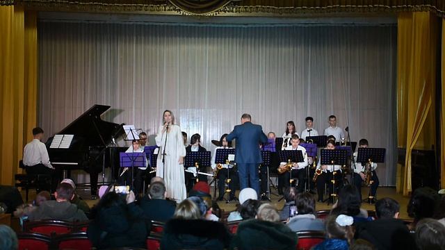 Отчетный концерт духового отделения и детского эстрадного оркестра «Бриз-Бэнд» (21 января 2025) 10 смотреть онлайн