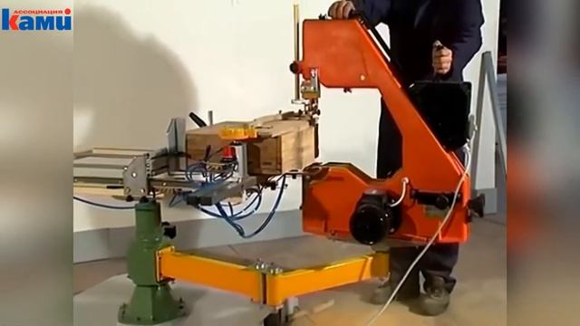 Ленточнопильные станки с подвижным пильным узлом SN 33_SN 44. Обработка панелей ленточной пилой смотреть онлайн