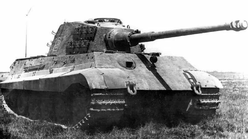 Королевский Тигр: несбывшаяся надежда Гитлера, сгоревшая под гусеницами ИС-2!