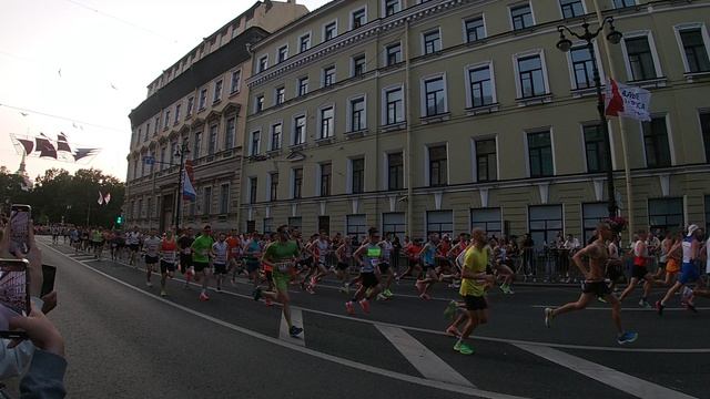 Марафон "Белые ночи" 2024. Старт кластера A на дистанции 10 км