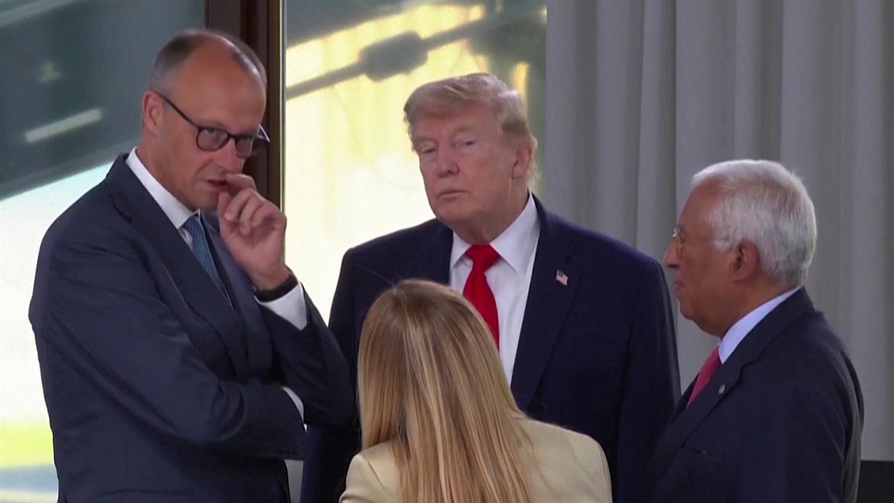 На саммите G7 европейцы пытаются влезть в переговорный процесс по Украине. смотреть онлайн