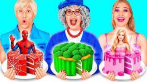 Кулинарный Челлендж: Барби Против Бабушки | Вкусные Кухонные Лайфхаки