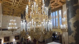 Ленинградская. Москва. В конце видео шедевр из книги рекордов Гиннесса. Шикарные интерьеры.
