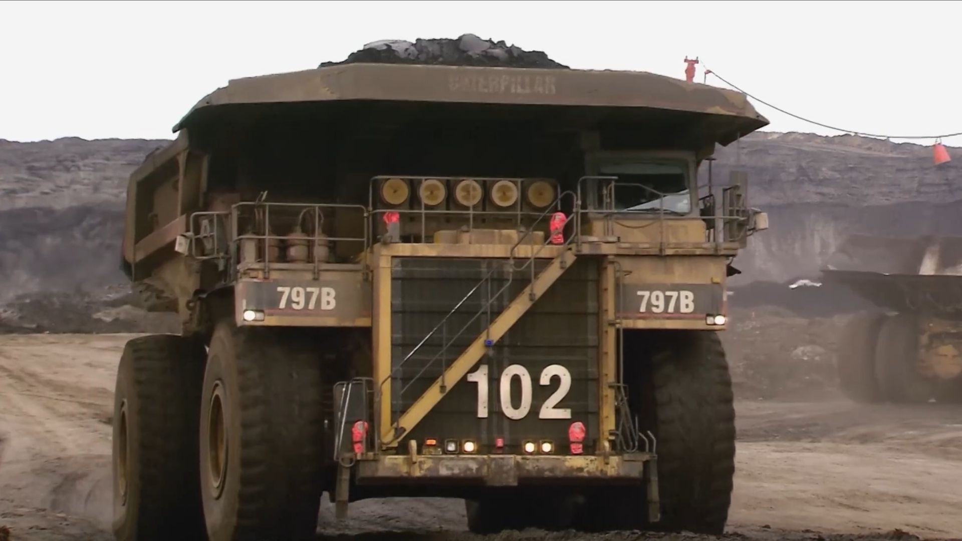 Производство Caterpillar, внутри заводов создающих гигантов FD Engineering смотреть онлайн