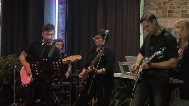 Hell Kitty - Come Together - The Beatles