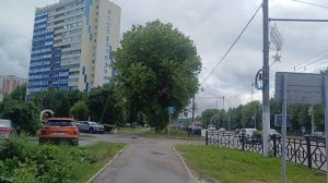 По городу ...