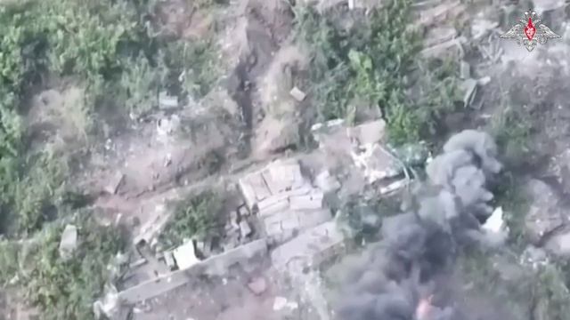 Артиллеристы «Южной» ГрВ уничтожили склад боеприпасов ВСУ в Константиновке смотреть онлайн