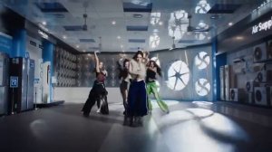 «Burning up» Meovv mv
