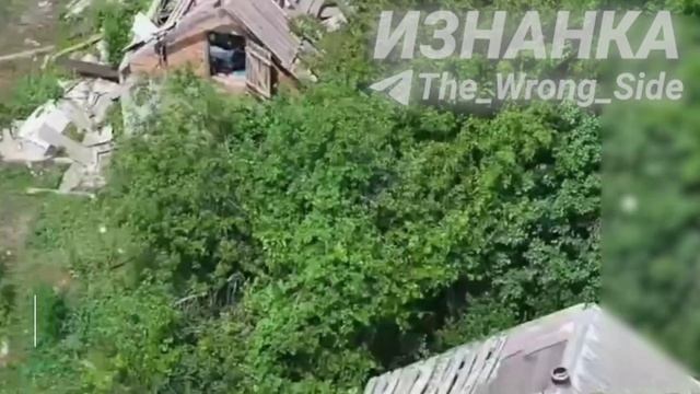 Ежедневная боевая работа ВКС России. Планирующие авиабомбы ФАБ-1500 с УМПК уничтожают вражеские ПВД смотреть онлайн