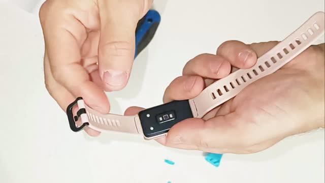 Как поменять ремешок на Honor Band 6 и Huawei Band 6