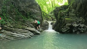 Каньон АЗУГУН (продолжение), дольмены и водопады
